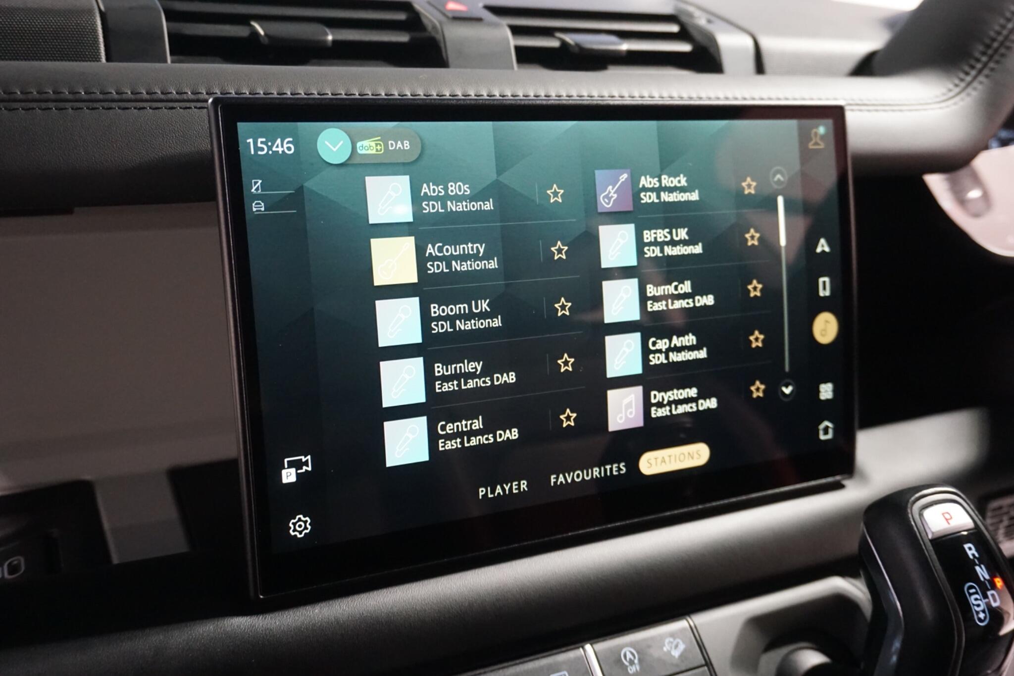 Land Rover Defender 110 3.0 D300 MHEV X-Dynamic HSE SUV 5dr Diesel Auto 4WD Euro 6 (s/s) (300 ps)